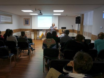 "Adj Esélyt A Szeretetnek" előadás – 5. kép