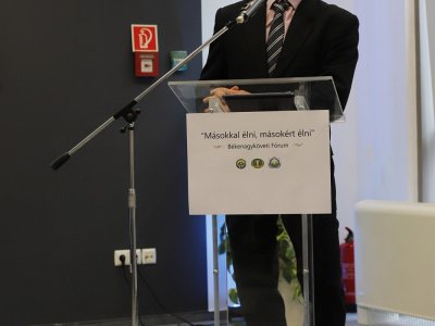 „Másokkal élni, másokért élni”, Békenagyköveti fórum – 2. kép